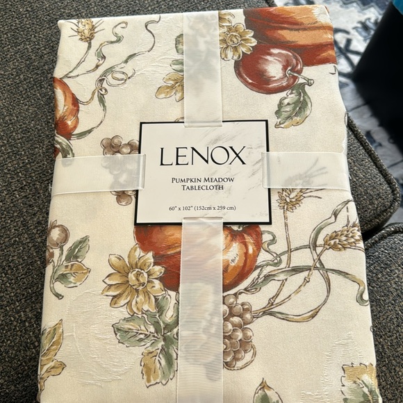 Lenox Pumpkin Meadow 60X102" tablecloth NWT - Picture 6 of 6